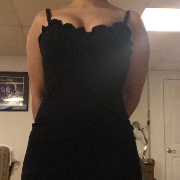 Black vintage gown. - Picture 4 of 4